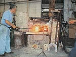 A glass master at work